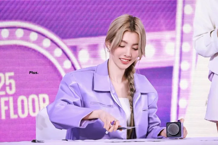 Photo from Maybelline The Face-tival of Light