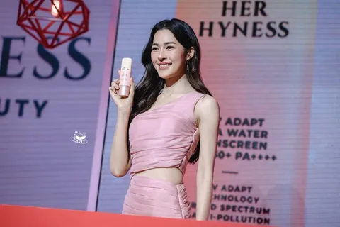 Photo from Her Hyness: Embrace the Sun